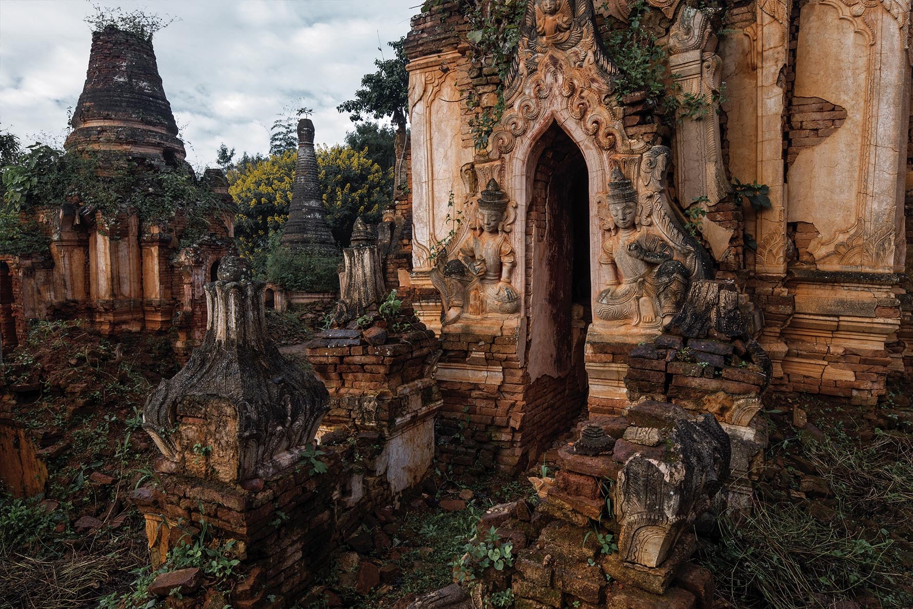 Shwe Indein Paya Ruins, Myanmar